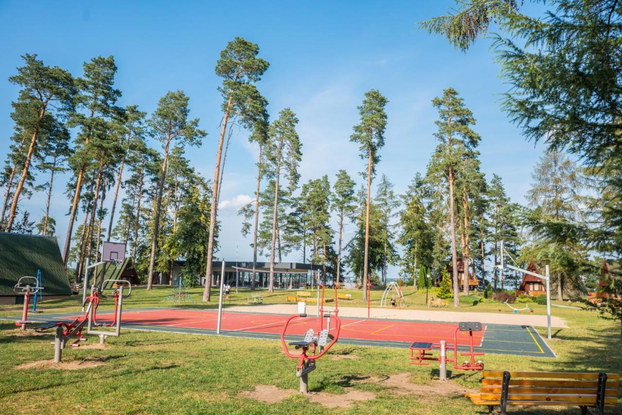Resort Niegocin Wilkasy Exterior photo
