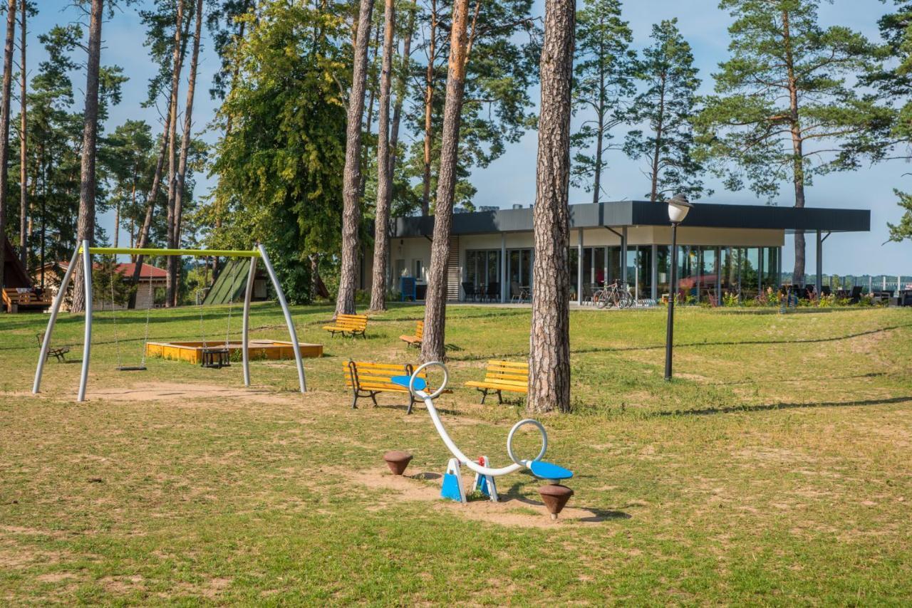 Resort Niegocin Wilkasy Exterior photo