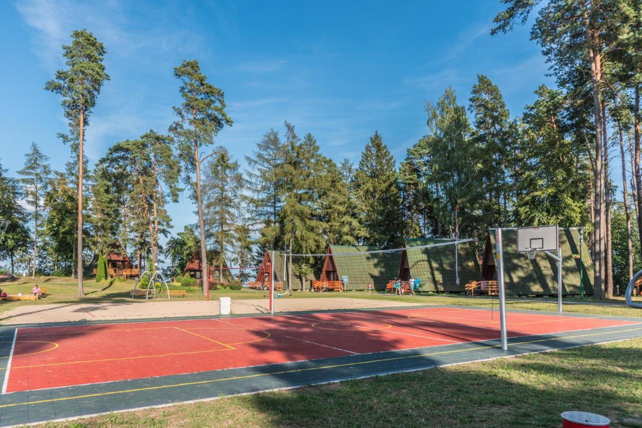 Resort Niegocin Wilkasy Exterior photo